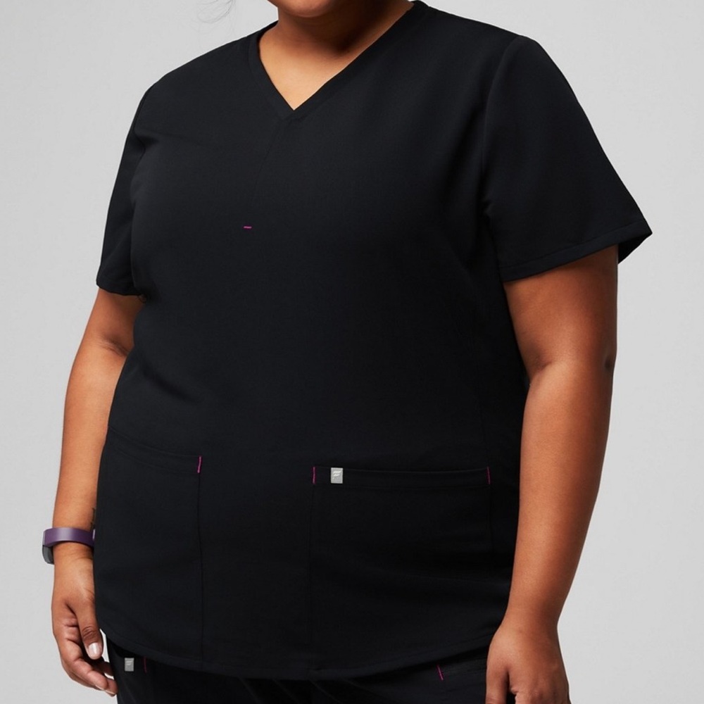 Fabletics Method 2-Pocket Scrub Top - Picture 6 of 6